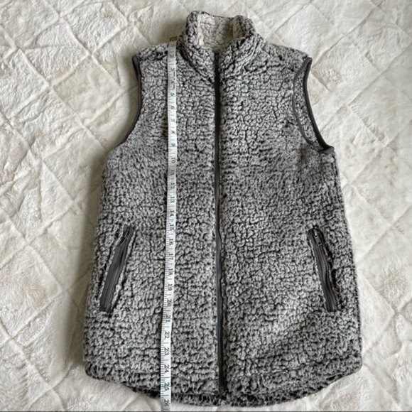 Thread + supply | Full Zip Oatmeal Sherpa Vest | Size Small - Picture 10 of 10